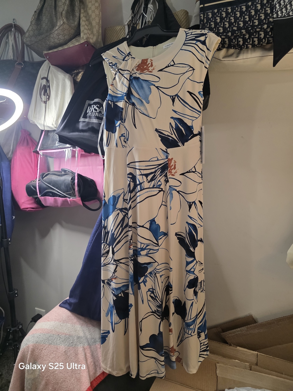 Calvin Klein Sleeveless Floral Dress in Cream and Blue. Size 2. NWT. MFRP:$134